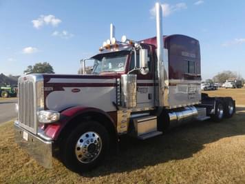 Main image Peterbilt 389